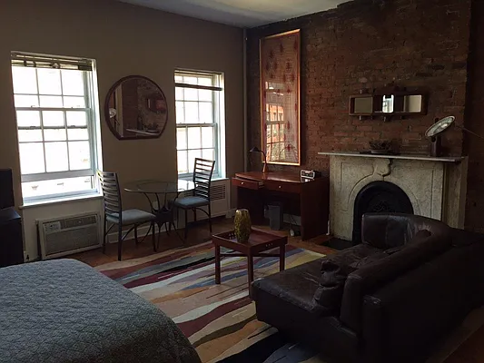 Rented by Keller Williams NYC | media 19