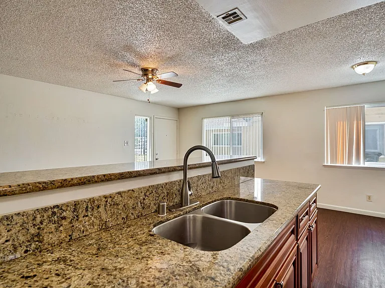 7424 Franklin Blvd #3 — Photo 13