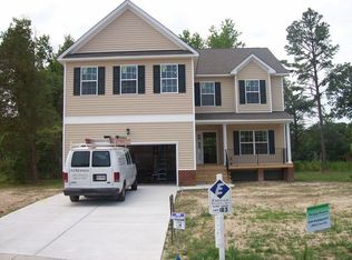 4202 Estelle Ct, Hopewell, VA 23860