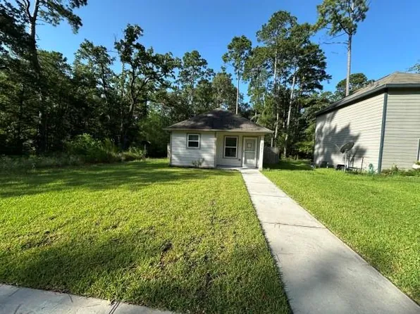 28617 Rantoul Ct, Huntsville, TX 77320