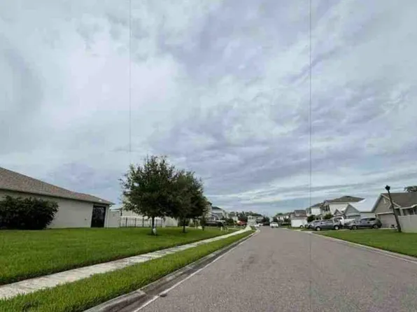 2813 Edgewood Dr, Parrish, FL 34219