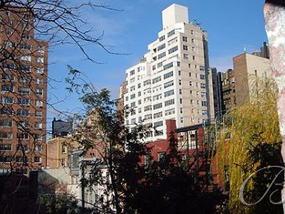 1st image of 149 W 12th St #456