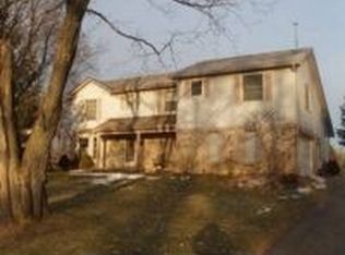 9217 Scenic Dr, Brighton, MI