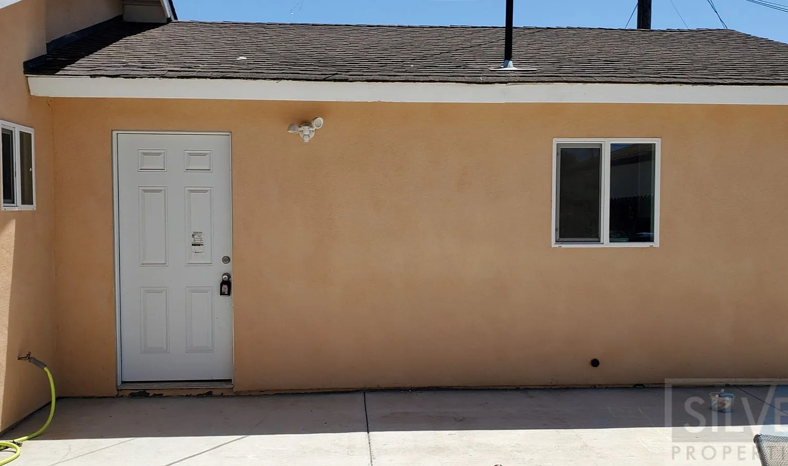1390 Yale Place — Photo 1