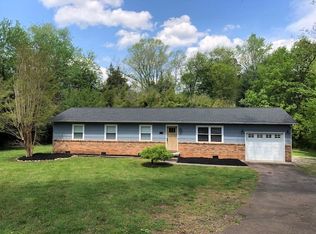 1301 Knollwood Cir, Knoxville, TN 37919