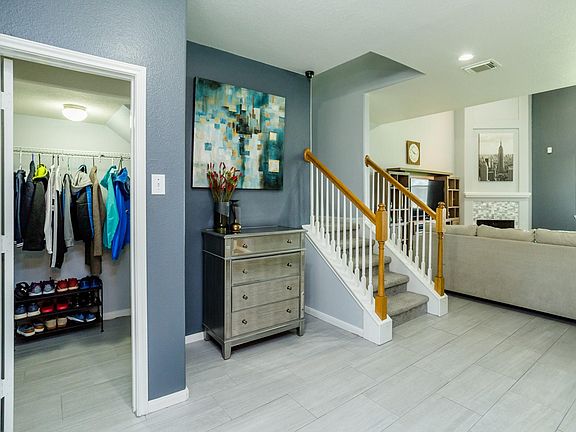 3rd image of 10007 Dawn Brook Dr