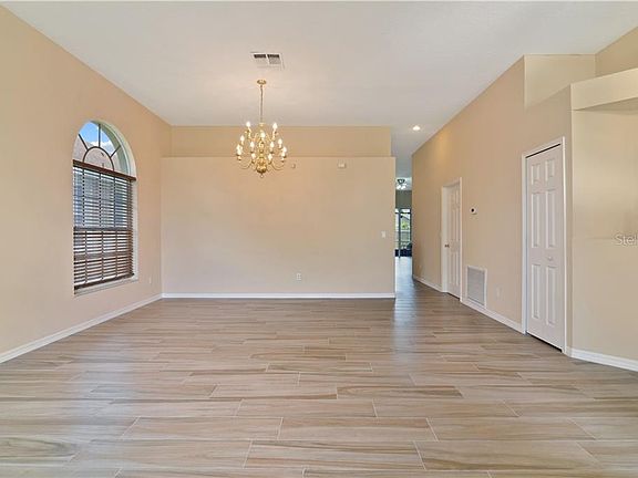 5th image of 4473 Drayton Ln