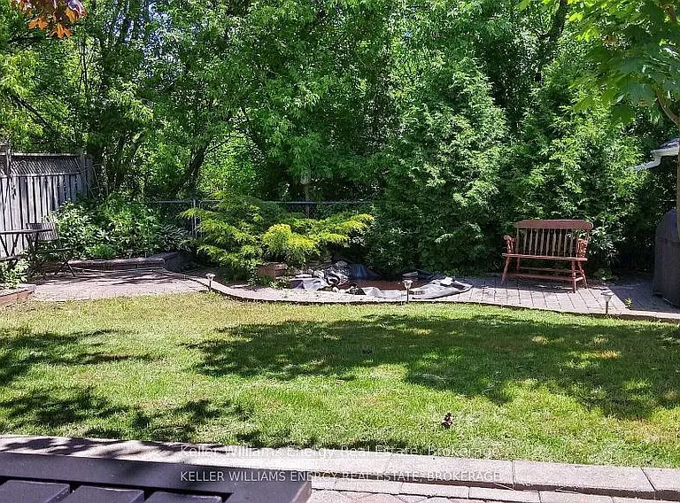 111 Limerick St — Photo 23