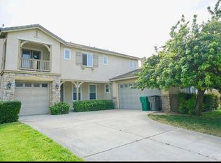 6536 Laurel St, Corona, CA 92880