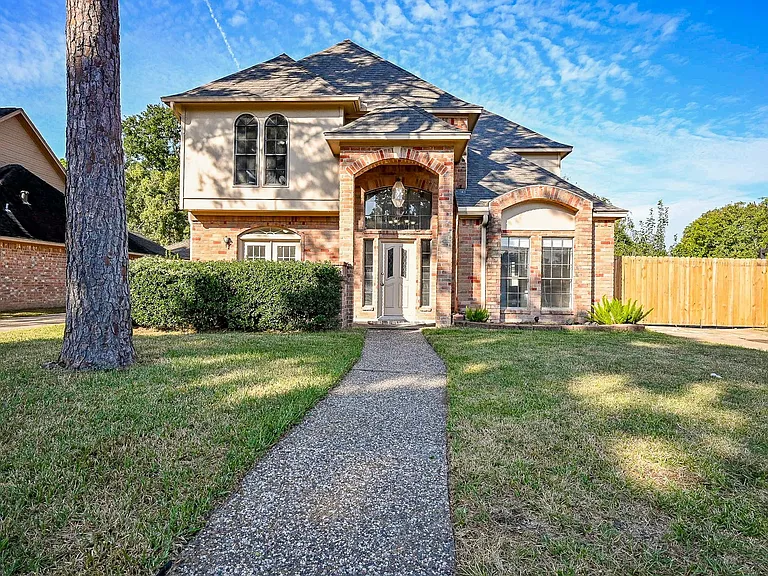 12011 Autumn Creek Dr — Photo 1