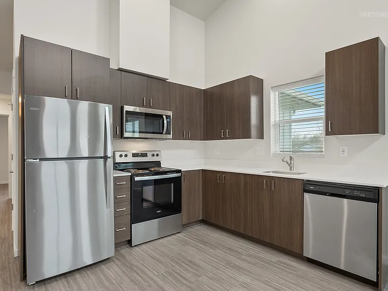 Verda Crossing | Three Bedroom Kitchen