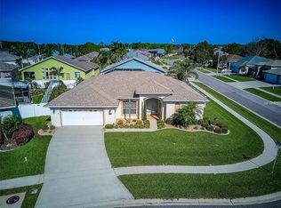 1610 Ventana Dr, Ruskin, FL 33573