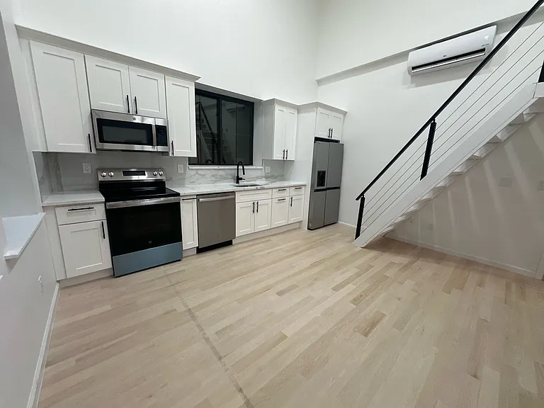 59-61 Broadway #4 — Photo 10