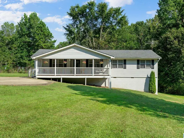 1261 McCravy Ln, Mount Olive, AL 35117