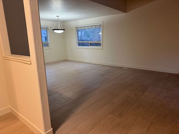 4th image of 61234 SW Larkwood Dr
