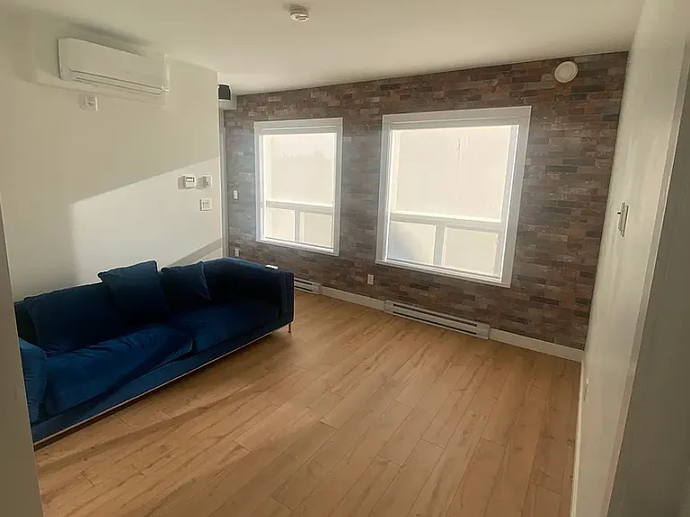 2493 Montrose Ave #410 — Photo 14