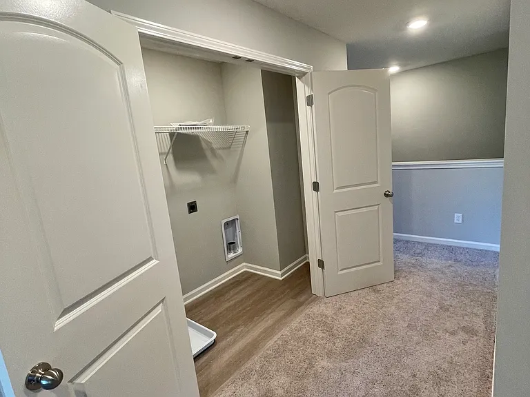 124 Travis Way — Photo 31
