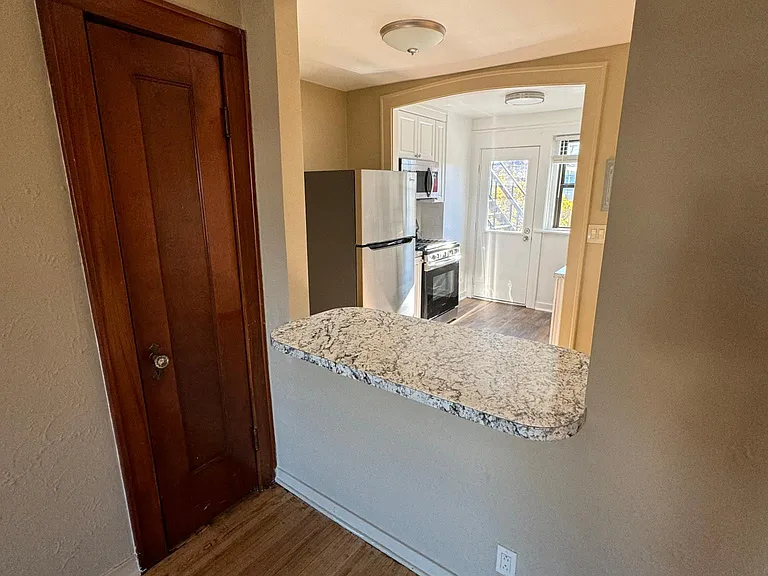 1064 Kenmore Ave #11 — Photo 3