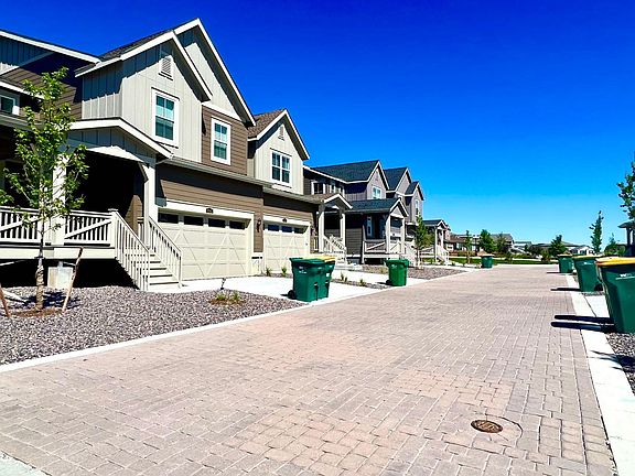 3rd image of 8977 Woodmere Ct