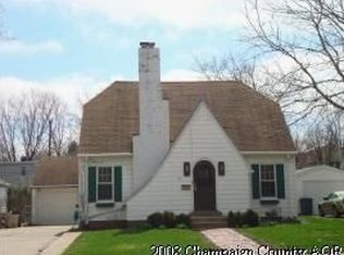 911 W John St, Champaign, IL 61821