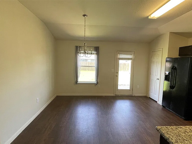 307 Camellia Dr — Photo 6