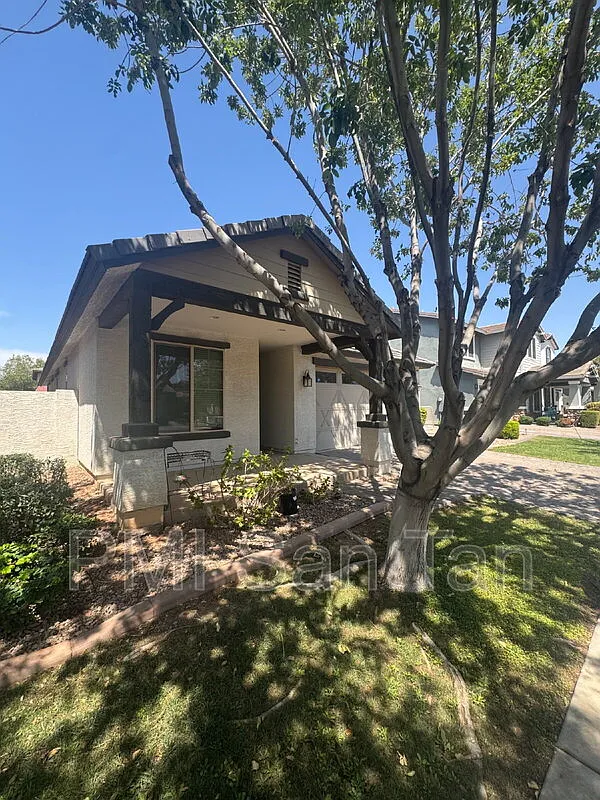 3 bed, 2.0 bath, 1773 sqft, $2,595 — Photo 3