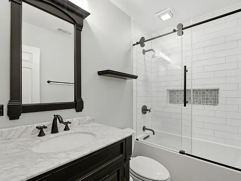 619 N Racine Ave #1 — Photo 19
