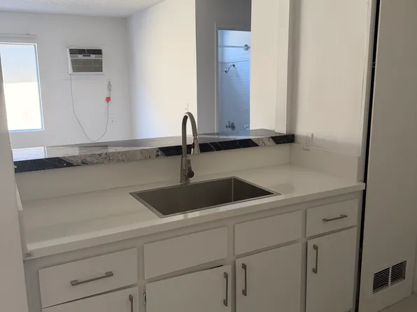 3205 S Shasta Cir S, Los Angeles, CA