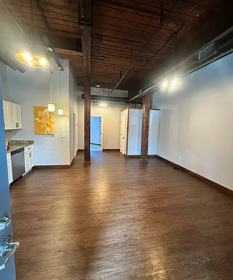 Nebraska St — Photo 1