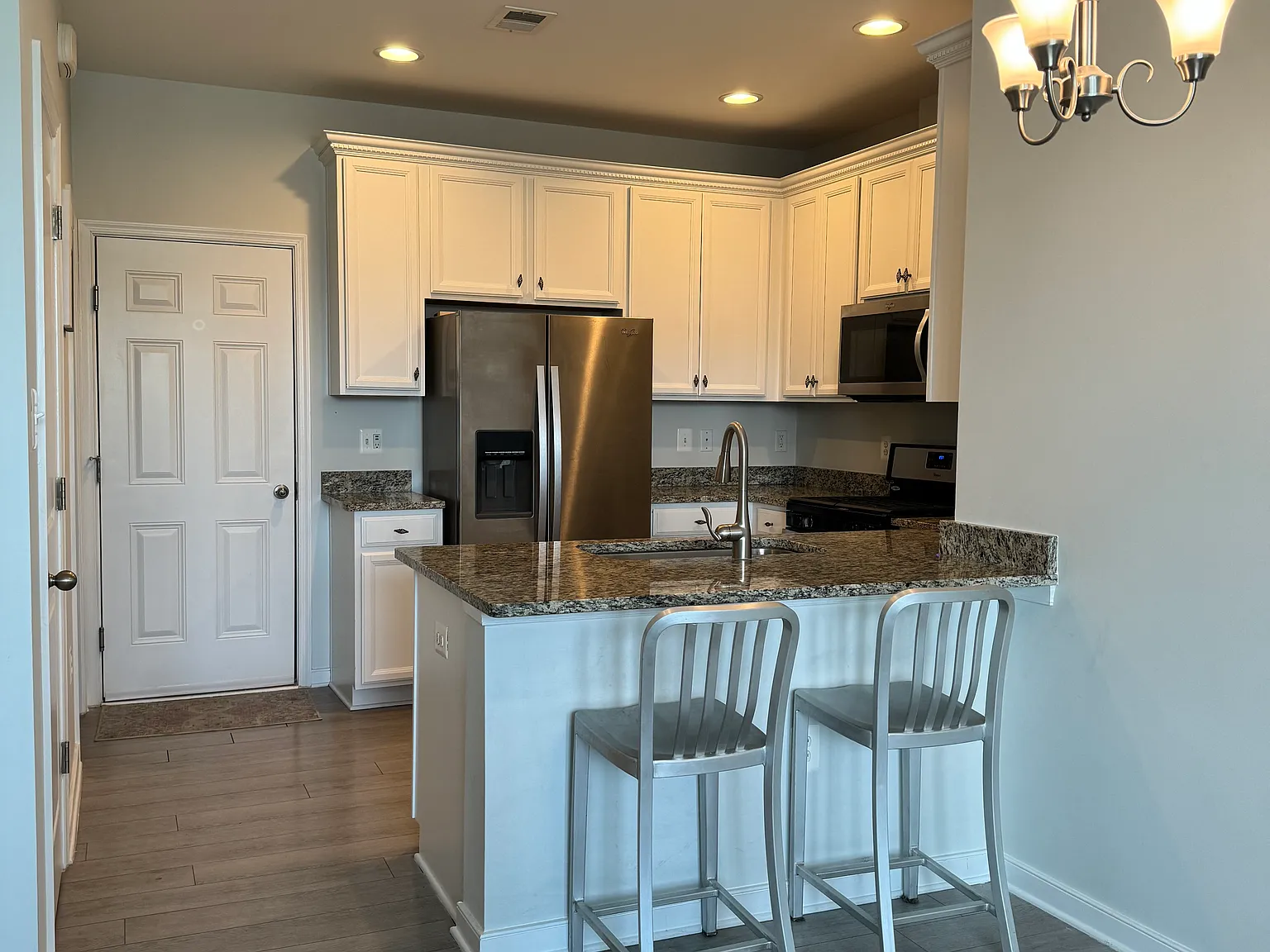 3 bed, 2.5 bath, $2,850 — Photo 3