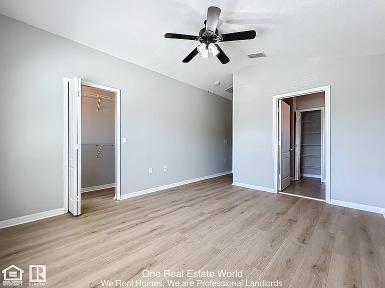 5361 Windsor Lake Cir — Photo 12