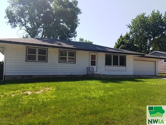 1st image of 115 McKenna Dr