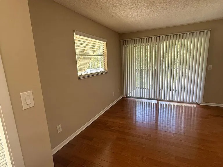 130 Jasmine Woods Ct #9D — Photo 38