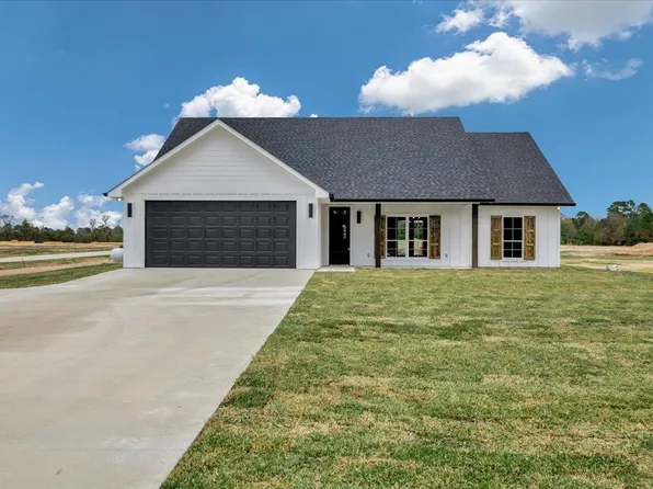 335 Ralph Nerren Rd, Huntington, TX 75949