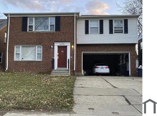 13770 Cedar Rd, University Heights, OH 44118