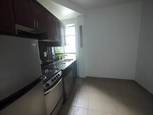 Rented by New York Residence | media 68