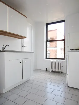 Rented by City Connections Realty | media 23