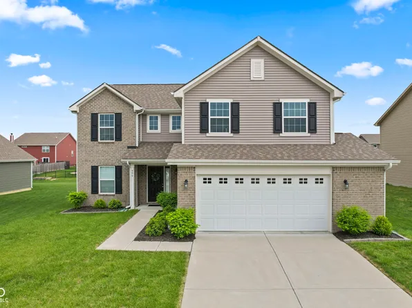 996 Maple Stone Dr, Greenwood, IN 46143