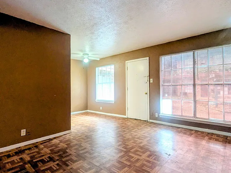 4609 Monarch St — Photo 18