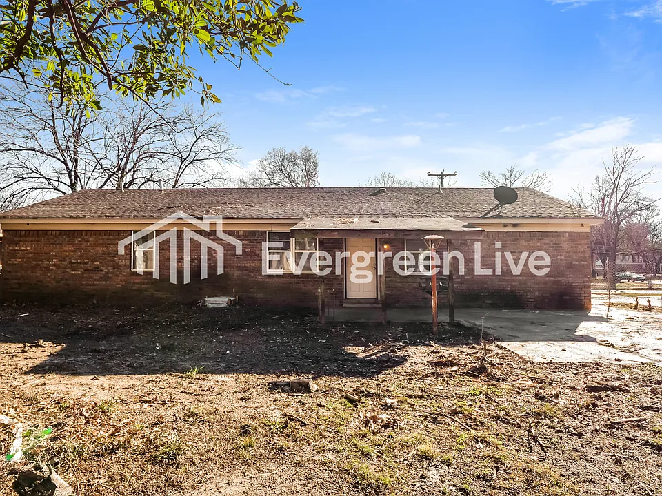 4996 Harrington Ave