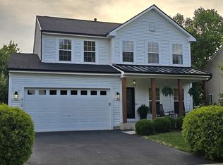 415 Winding Trl, Genoa, IL 60135