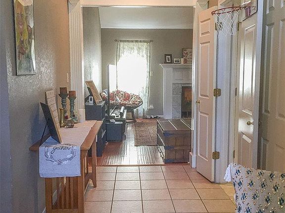 3rd image of 4513 Prince Edward Dr
