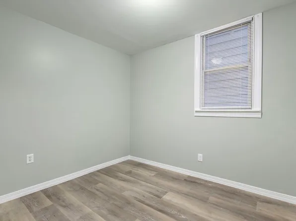 197 Hutton Street image 10 of 15