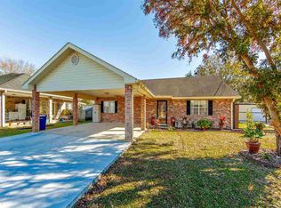 421 Leo Dr, Patterson, LA 70392