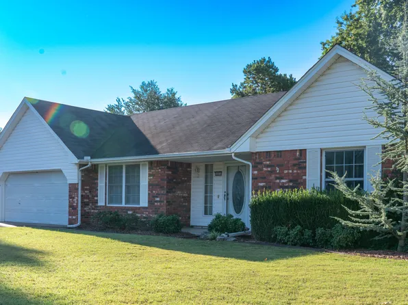 2221 W Memphis Pl, Broken Arrow, OK 74012