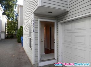 2811 NE 115th St #B, Seattle, WA 98125
