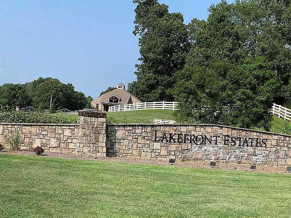 Located in Lakefront Estates