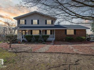 4550 Seymour Lake Rd, Oxford, MI 48371