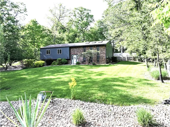 221 Fair Oaks St, Wexford, PA 15090