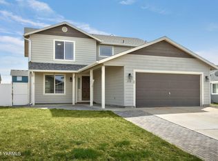 115 Nugget St, Moxee, WA 98936